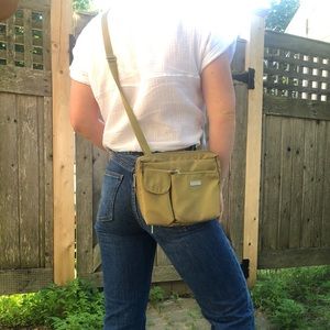 Super Cute Yellow Green Baggallini Small Crossbody Bag